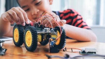 nino-robot-robotica-aprender-ingenieria