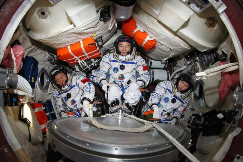 taikonautas-astronautas-chinos-shenzhou-9